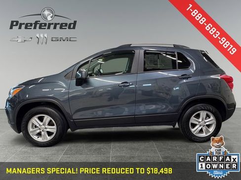 Certified 2022 Chevrolet Trax LT w/ LT Convenience Package image 11