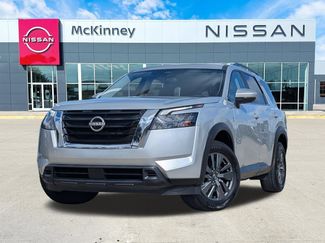 Used 2025 Nissan Pathfinder SV FWD video 1