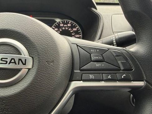Used 2020 Nissan Altima 2.5 S FWD image 29