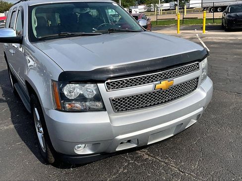Used 2014 Chevrolet Tahoe LTZ AWD/4WD image 4