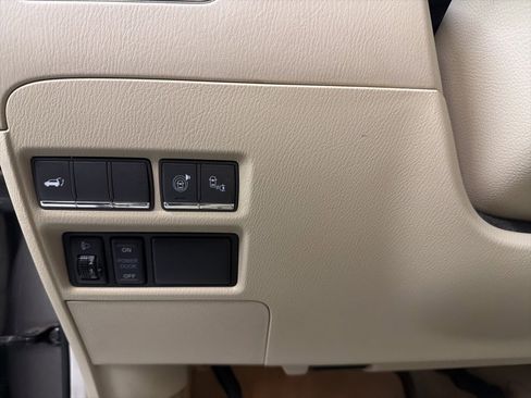 Used 2016 INFINITI QX80 Luxe w/ 22" Wheel Package image 19