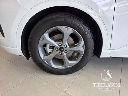Certified 2023 Ford Escape ST-Line w/ Tech Pack #1 FWD image 32