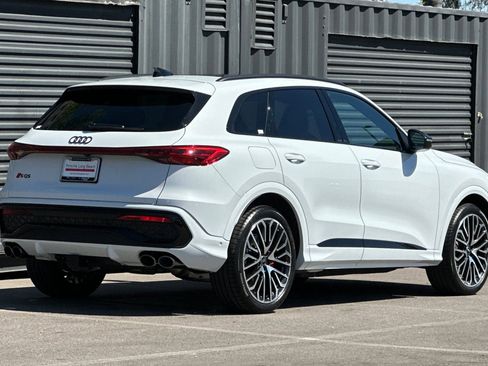 Used 2025 Audi SQ5 Premium Plus image 8