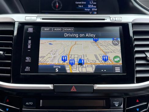 Used 2017 Honda Accord EX-L image 34