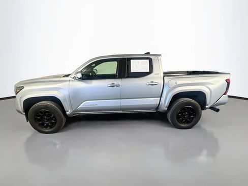 Used 2025 Toyota Tacoma SR5 RWD image 5