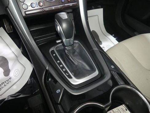 Used 2016 Ford Fusion Titanium FWD image 38
