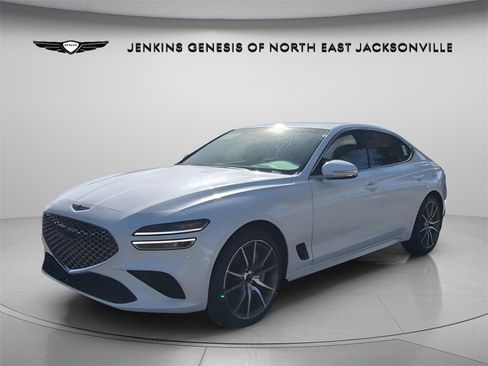 Used 2025 Genesis G70 2.5T image 1