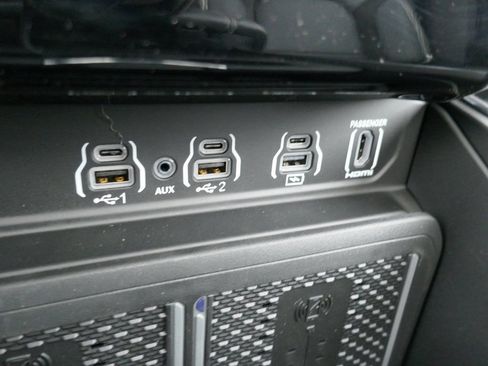 New 2026 RAM 1500 Laramie w/ Night Edition AWD/4WD image 18