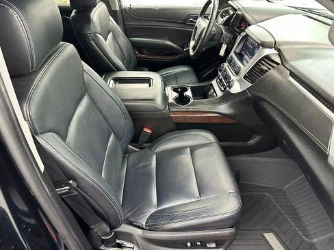 Used 2019 GMC Yukon XL SLE AWD/4WD image 16
