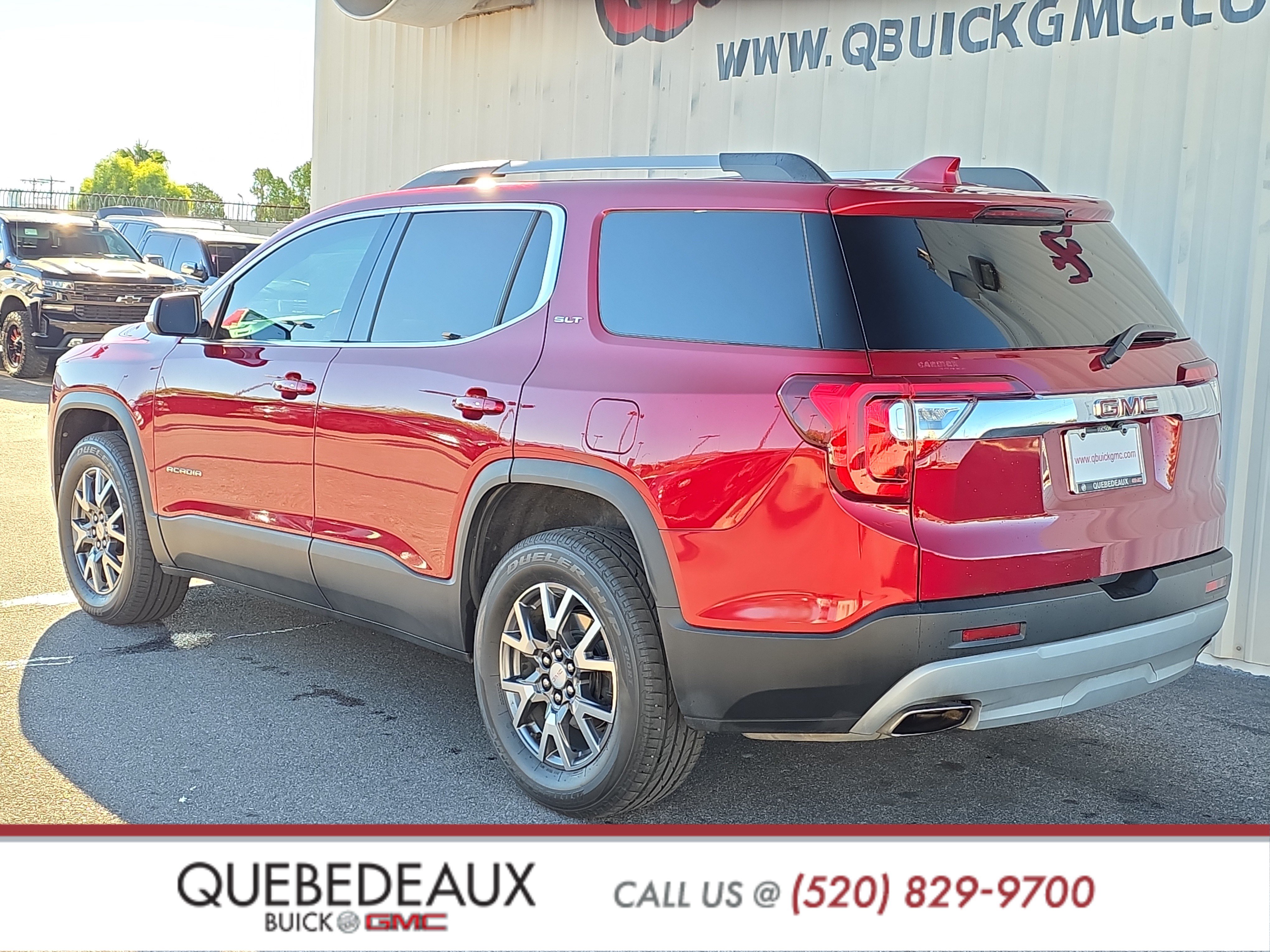 Used 2023 GMC Acadia SLT FWD image 5