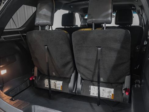Used 2016 Ford Explorer XLT w/ Equipment Group 202A FWD image 55