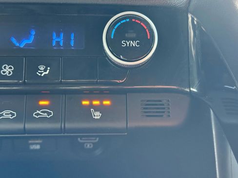 Used 2022 Hyundai Elantra SEL w/ Convenience Package image 30