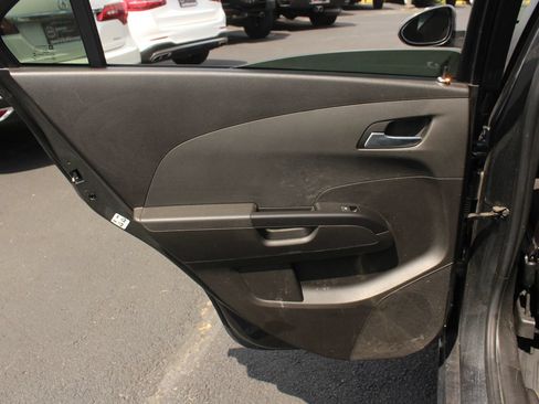 Used 2020 Chevrolet Sonic LT FWD image 18