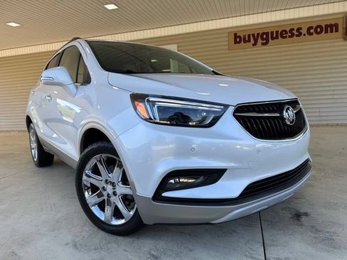 Used 2019 Buick Encore Essence w/ Experience Buick Package AWD/4WD image 2