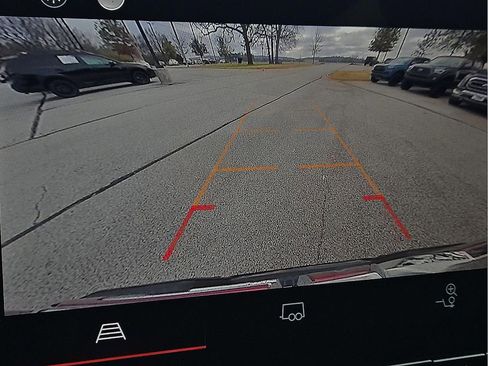 Used 2024 GMC Canyon AT4 w/ AT4 Premium Package image 14