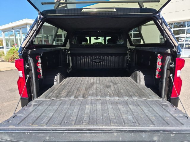 Used 2020 Chevrolet Silverado 1500 RST AWD/4WD image 28