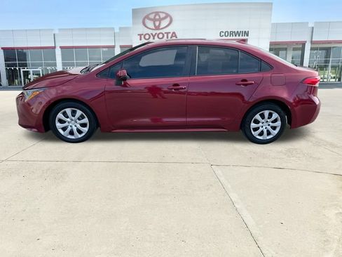 Used 2023 Toyota Corolla LE FWD image 2