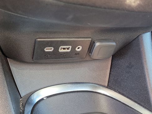 Used 2024 Chevrolet Malibu LT image 24