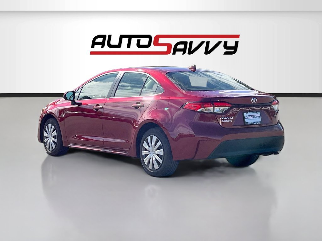 Used 2025 Toyota Corolla LE FWD image 5
