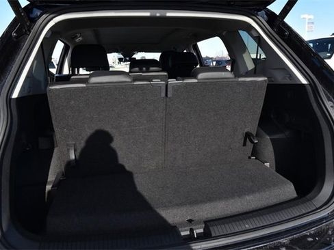 Certified 2024 Volkswagen Tiguan SE image 26