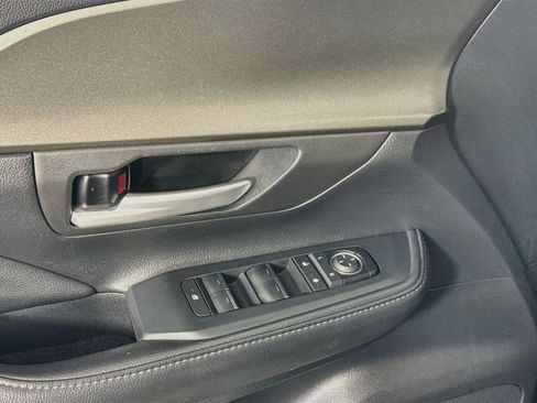 Used 2024 Toyota Grand Highlander AWD image 11