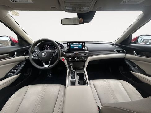 Used 2019 Honda Accord EX image 13