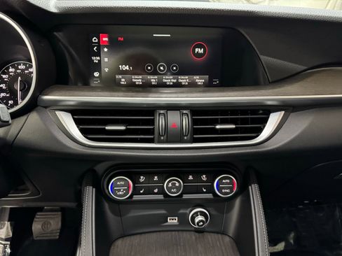 Used 2020 Alfa Romeo Stelvio Ti w/ Active Blind Spot Package image 21