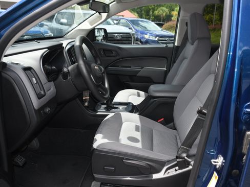 Used 2019 Chevrolet Colorado W/T w/ WT Convenience Package RWD image 7