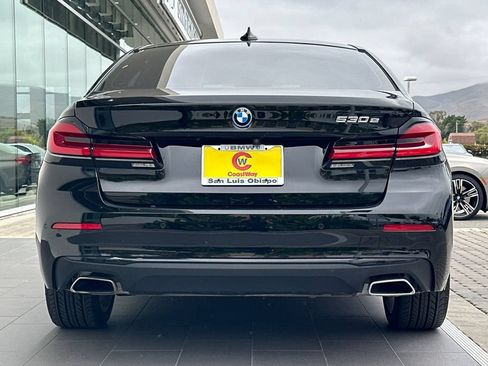 Used 2023 BMW 530e w/ Premium Package RWD image 4