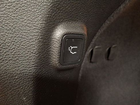 Used 2022 Jeep Cherokee Limited w/ Elite Package image 25