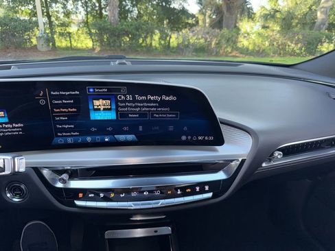 Used 2024 Cadillac Lyriq Sport AWD/4WD image 48