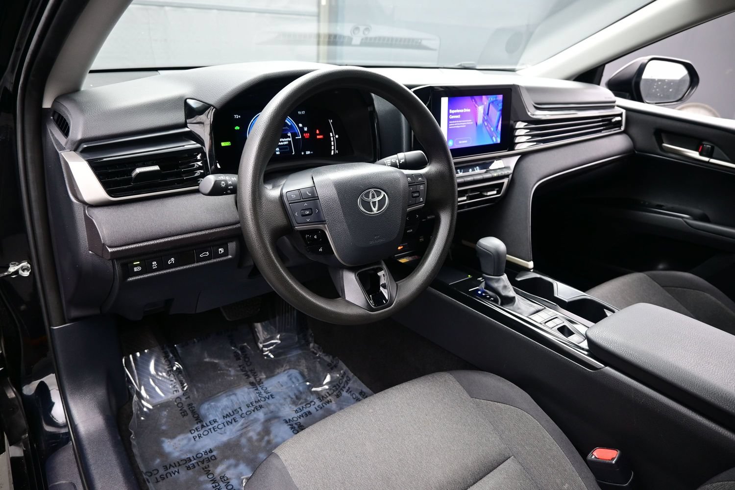 Used 2025 Toyota Camry LE FWD image 12