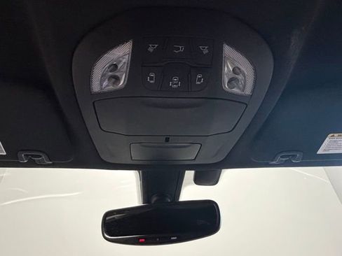 Used 2020 Chrysler Pacifica Touring-L AWD/4WD image 31