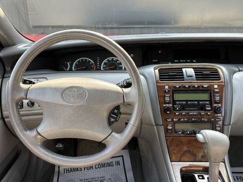 Used 2001 Toyota Avalon XLS FWD image 24