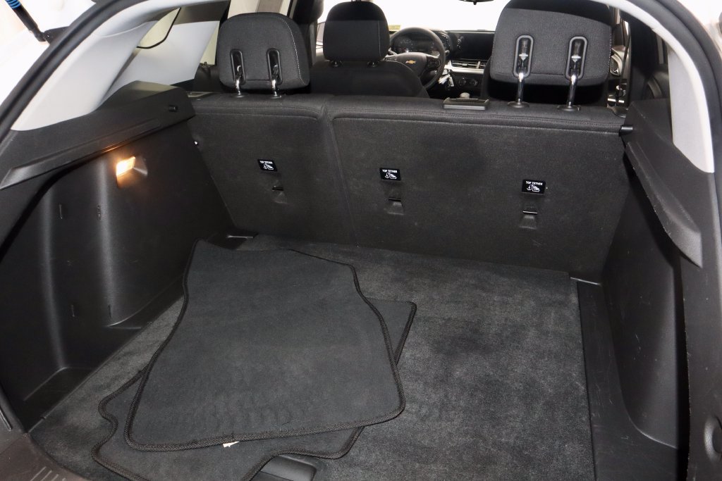 Used 2025 Chevrolet Trax LS FWD image 12