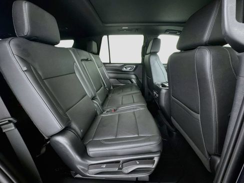 Used 2022 Chevrolet Tahoe Z71 w/ Luxury Package AWD/4WD image 29