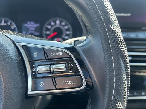 Certified 2022 Kia Seltos EX image 22