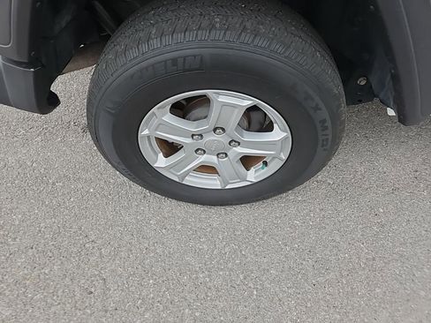 Used 2020 Jeep Wrangler Unlimited Sport S image 11