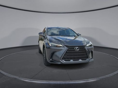 Used 2022 Lexus NX 250 FWD image 3
