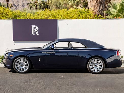 Certified 2016 Rolls-Royce Dawn RWD image 3
