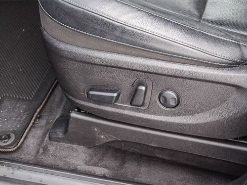 Used 2022 Kia Telluride EX w/ EX Premium Package image 22