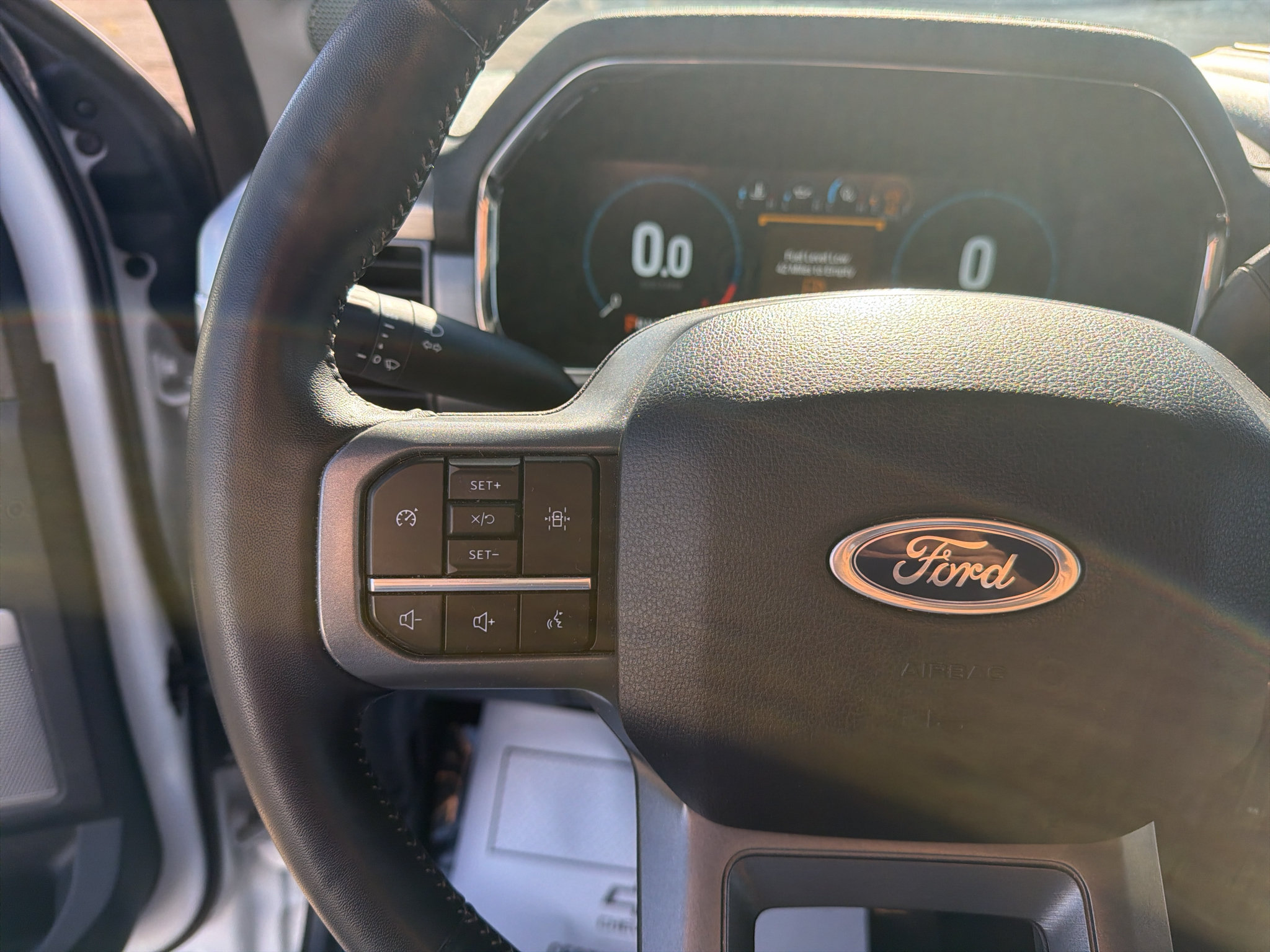 Used 2022 Ford F150 Lariat w/ Equipment Group 501A Mid AWD/4WD image 15