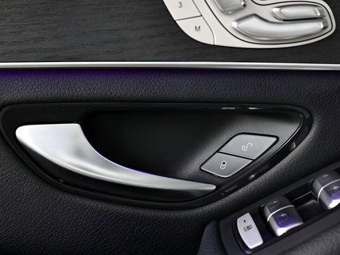 Used 2022 Mercedes-Benz GLC 300 4MATIC image 40