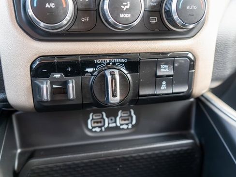 Used 2022 RAM 1500 Laramie w/ Trailer Tow Group image 32