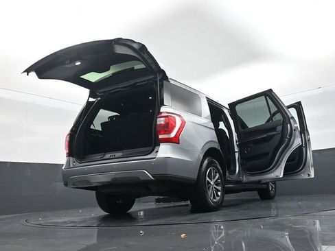 Used 2020 Ford Expedition XLT image 29