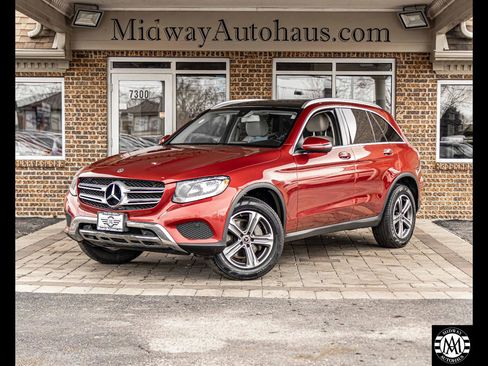 Used 2018 Mercedes-Benz GLC 300 300 4MATIC w/ Premium Package image 1