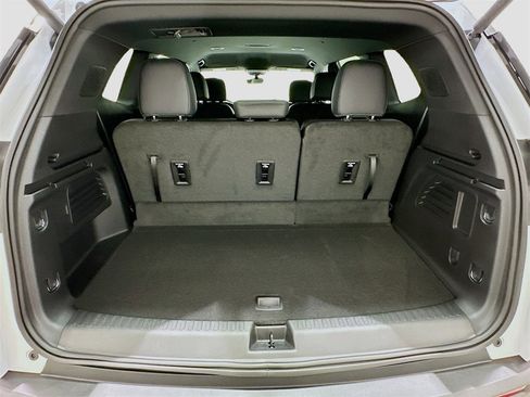 New 2026 GMC Acadia AT4 image 27