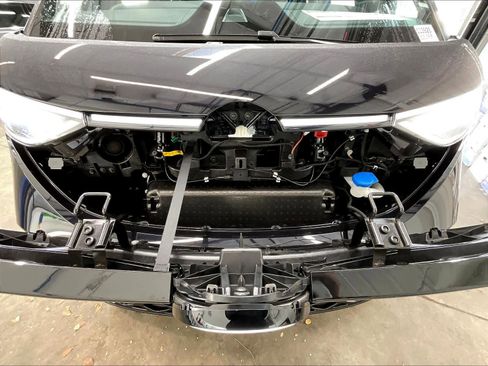 New 2025 Volkswagen ID. Buzz Pro S image 12