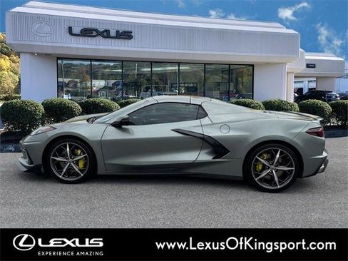 Used 2022 Chevrolet Corvette Stingray Premium Conv w/ Z51 Performance Package image 2