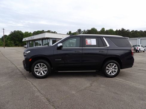 Used 2024 Chevrolet Tahoe Premier RWD image 5